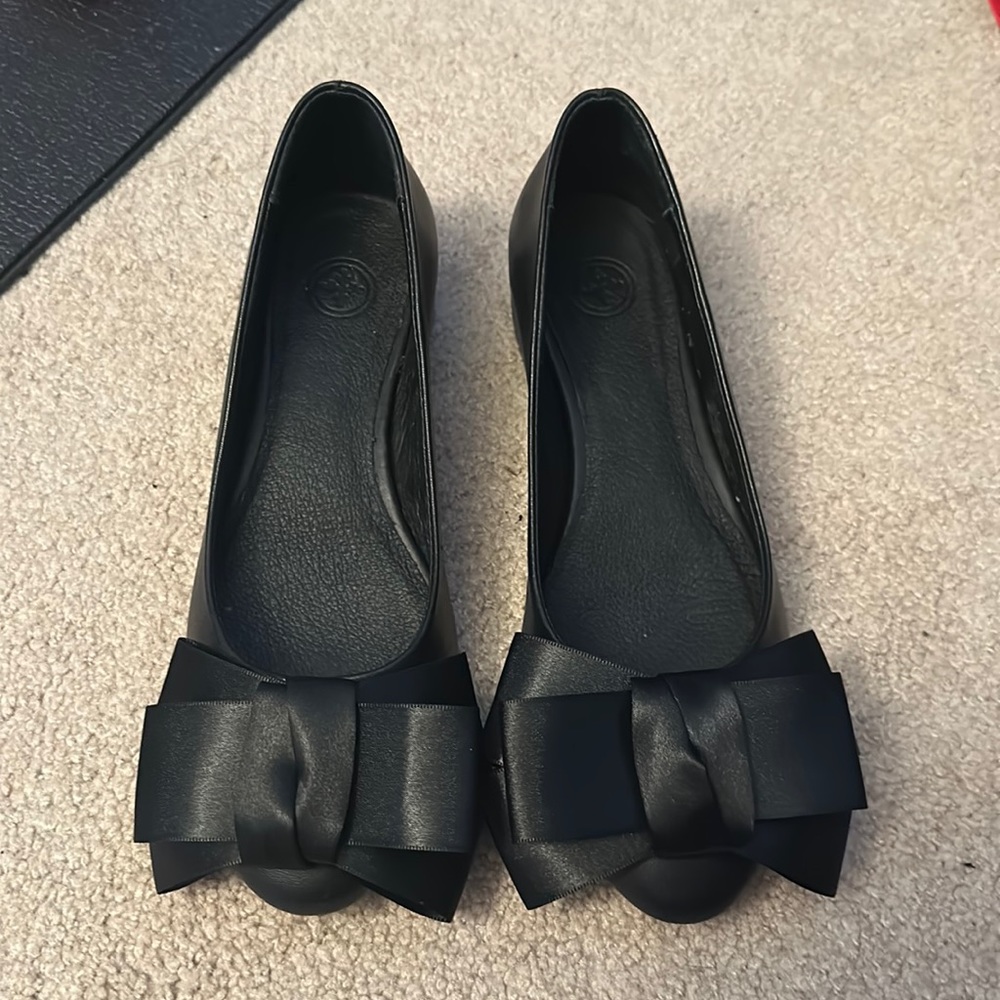 Charleston shoe company Charlotte